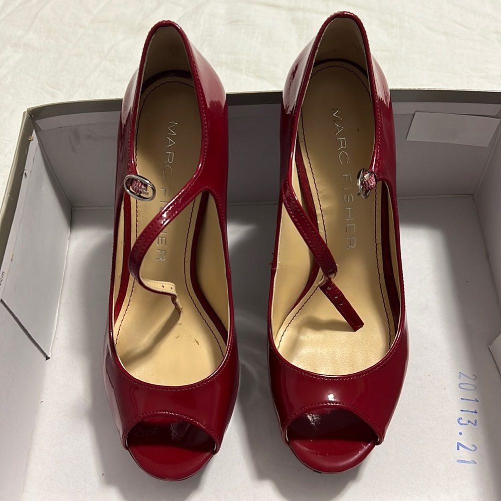 Marc Fisher peep toe heels